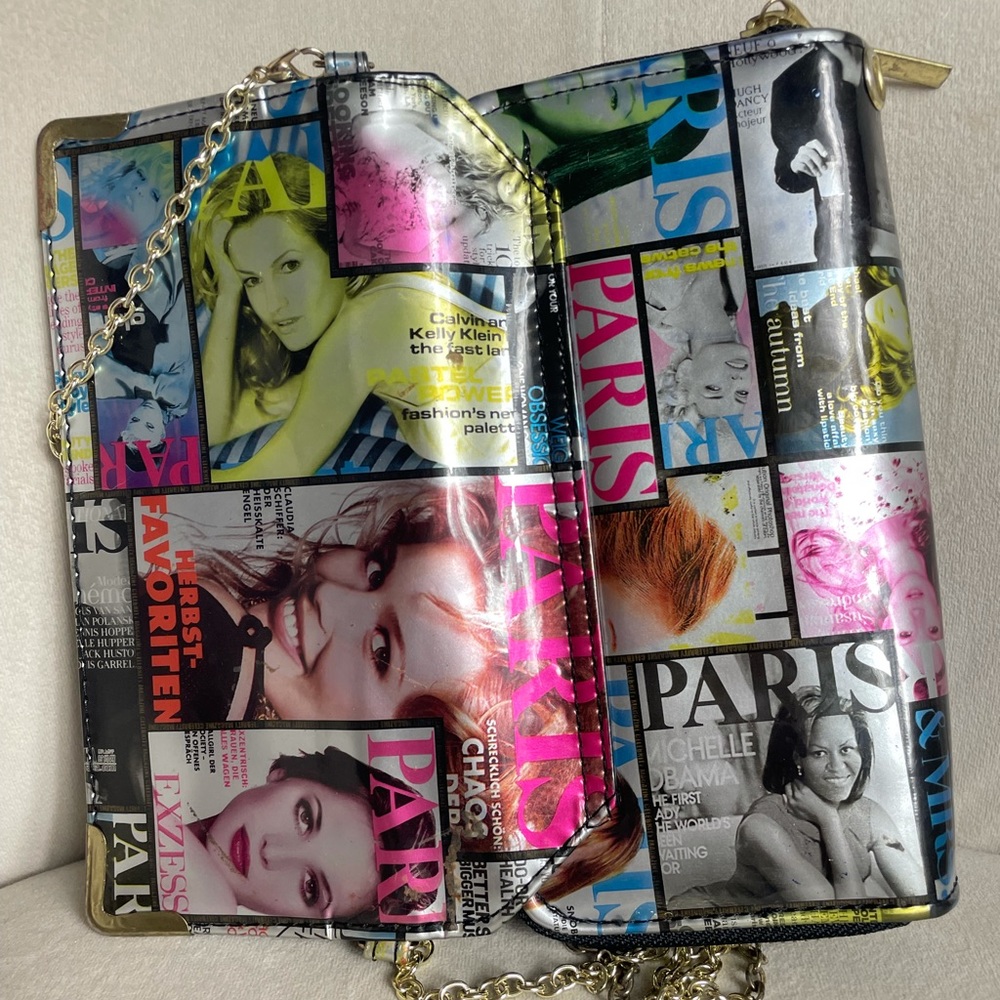 Vogue Magazine Cover Print Wallet Style Purse Shoulder Multicolor Vinyl Clutch - Picture 7 of 14